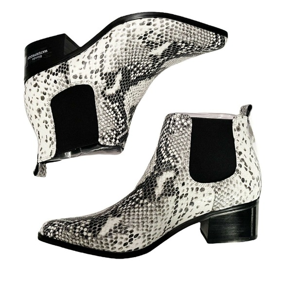 BLONDO Emelia Ankle Black White Snakeskin Waterproof Chelsea Ankle Boots 8M NIB - Picture 8 of 9